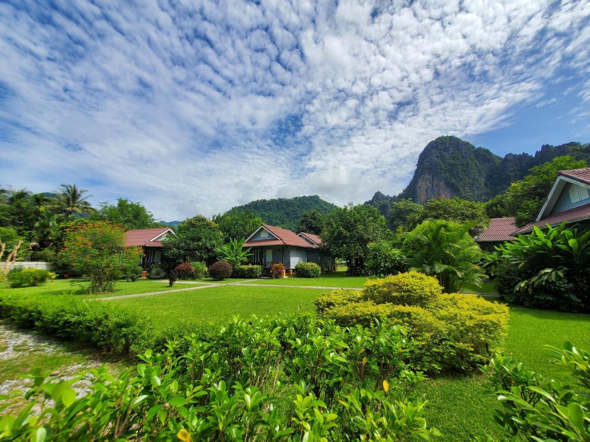 Bearlinbungalow Vang Vieng Esterno foto