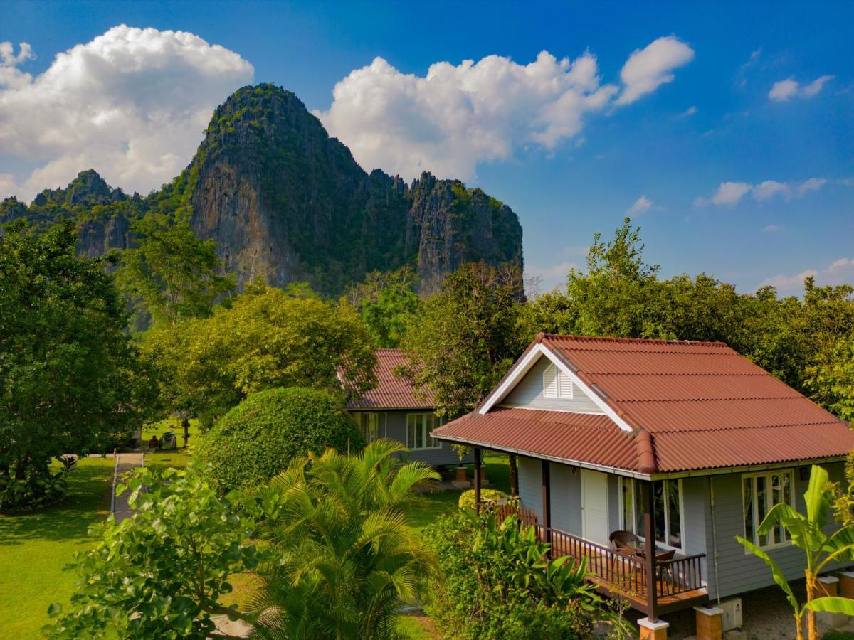 Bearlinbungalow Vang Vieng Esterno foto