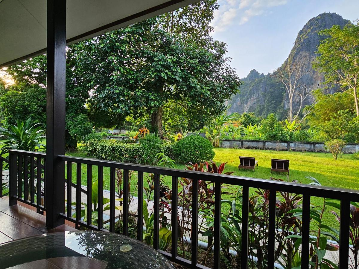 Bearlinbungalow Vang Vieng Esterno foto